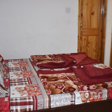 White House Kasol Otel Dış mekan fotoğraf