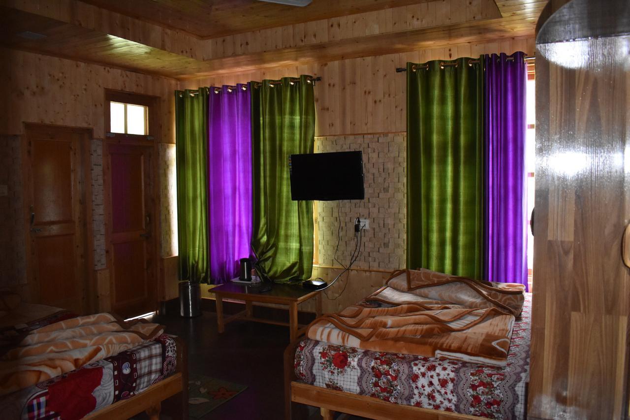 White House Kasol Otel Dış mekan fotoğraf