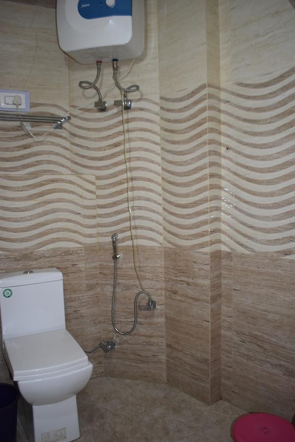 White House Kasol Otel Dış mekan fotoğraf