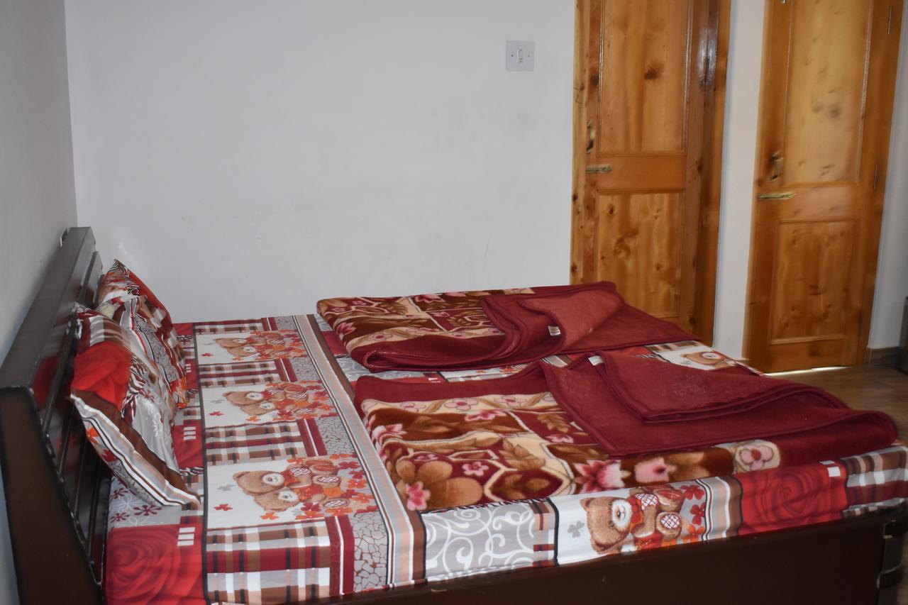 White House Kasol Otel Dış mekan fotoğraf