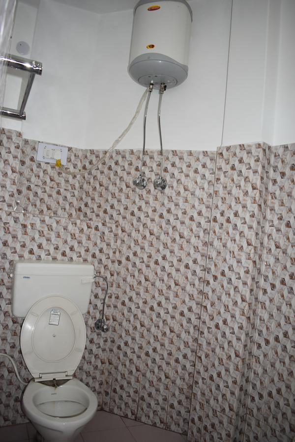 White House Kasol Otel Dış mekan fotoğraf